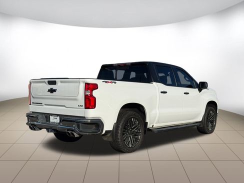 Used 2022 Chevrolet Silverado 1500 LTZ w/ Technology Package image 7
