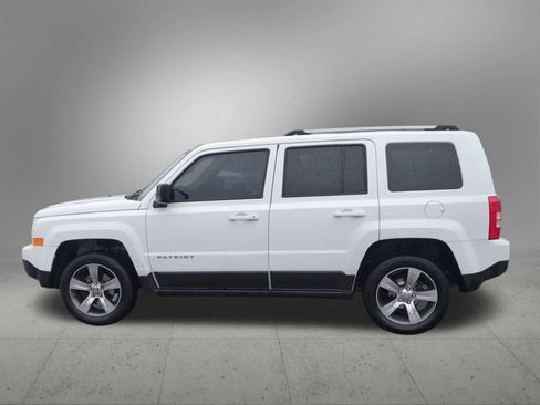 Used 2016 Jeep Patriot High Altitude image 3