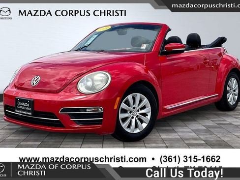 Used 2018 Volkswagen Beetle 2.0T S FWD image 1