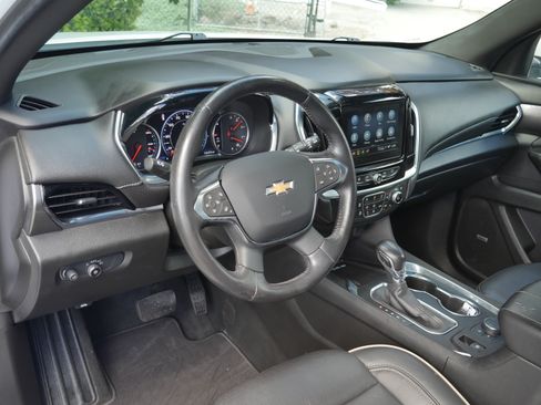 Used 2022 Chevrolet Traverse Premier AWD/4WD image 4