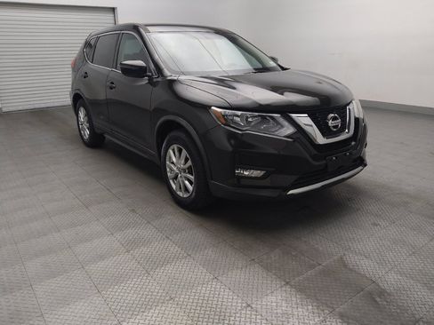 Used 2017 Nissan Rogue S w/ S Family Package FWD image 13