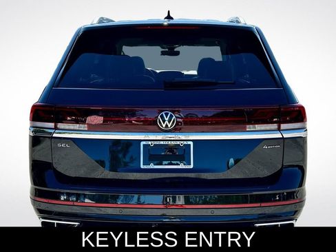 Used 2025 Volkswagen Atlas SEL Premium R-Line image 6