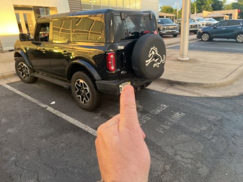 Used 2024 Ford Bronco Outer Banks AWD/4WD image 4