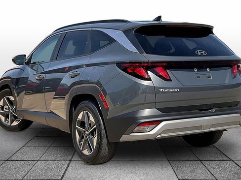 Used 2025 Hyundai Tucson SEL FWD image 11