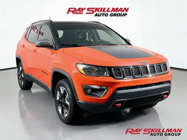 Used 2018 Jeep Compass Trailhawk w/ Cold Weather Group AWD/4WD image 1