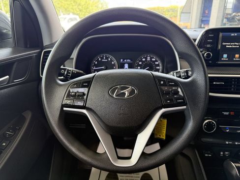 Used 2021 Hyundai Tucson SE FWD image 14