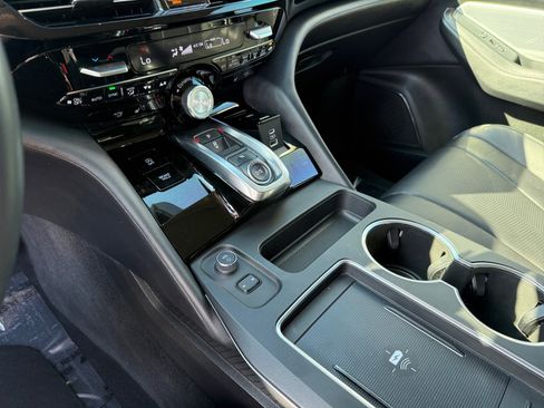 Used 2025 Acura MDX w/ Technology Package image 13