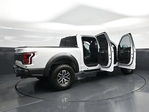 Used 2018 Ford F150 Raptor w/ Equipment Group 802A Luxury AWD/4WD image 5