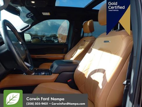 Used 2023 Ford Expedition Platinum image 25