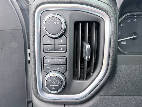 Used 2021 GMC Sierra 1500 AT4 w/ AT4 Preferred Package image 11