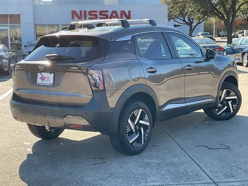 New 2026 Nissan Kicks SV image 5