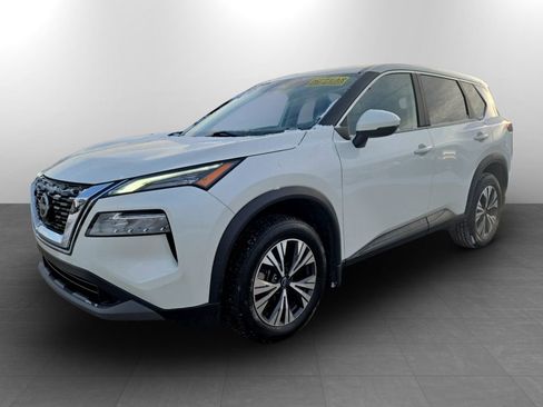 Used 2023 Nissan Rogue SV image 12