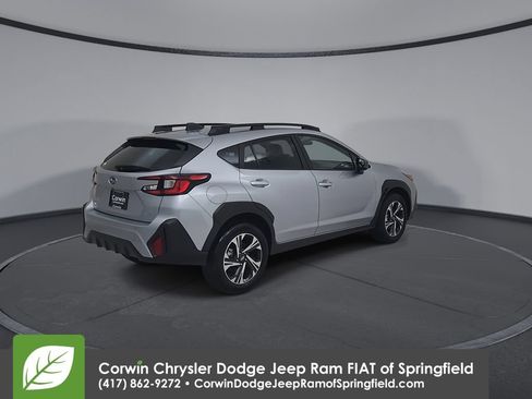 Used 2025 Subaru Crosstrek 2.5i Premium AWD/4WD image 15