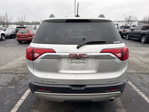 Used 2018 GMC Acadia SLE image 9