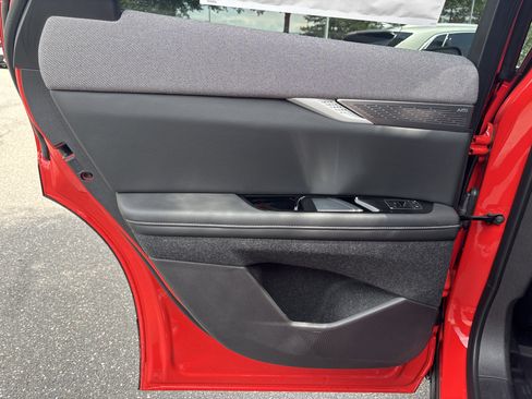 New 2025 Cadillac Optiq Sport 2 w/ LPO, Floor Liner Package image 29