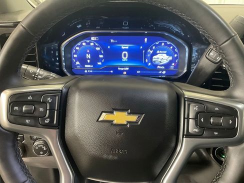 Used 2024 Chevrolet Silverado 1500 LT w/ Z71 Off-Road Package AWD/4WD image 17