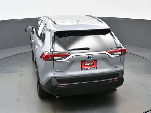 Used 2022 Toyota RAV4 LE AWD/4WD image 37