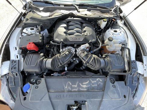 Used 2024 Ford Mustang GT Premium image 40