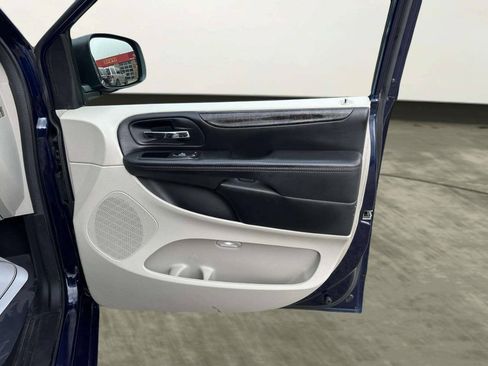 Used 2014 Dodge Grand Caravan SE w/ Quick Order Package 29E SE FWD image 21