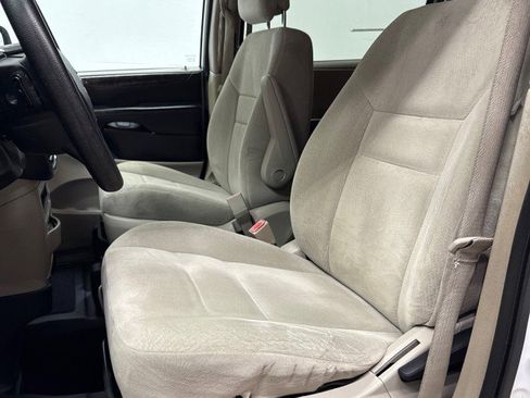 Used 2016 Dodge Grand Caravan SE w/ Quick Order Package 29E SE image 29