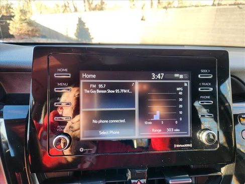 Used 2024 Toyota Camry SE image 30