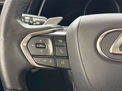 Used 2023 Lexus RX 350 Premium image 17