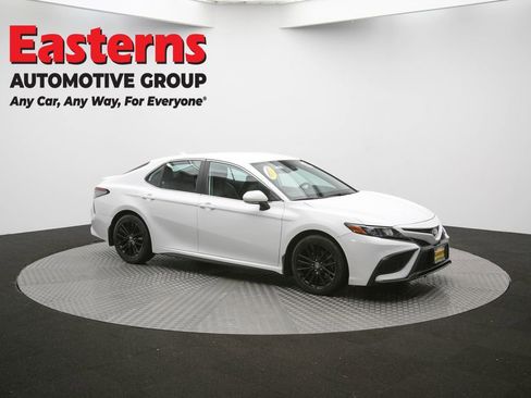 Used 2022 Toyota Camry SE image 46