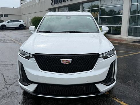 Used 2024 Cadillac XT6 Sport w/ LPO, Floor Liner Package AWD/4WD image 9
