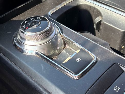 Used 2018 Ford Fusion SE w/ Equipment Group 601A image 28