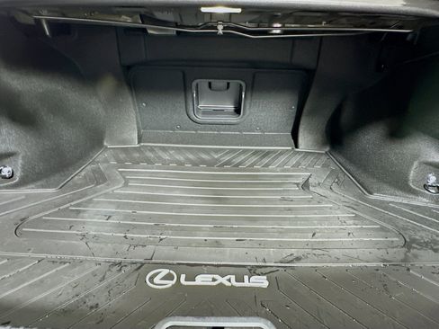 Used 2023 Lexus ES 350 w/ Premium Package image 30