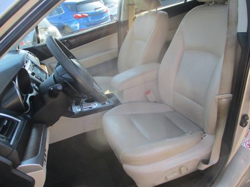 Used 2016 Subaru Outback 3.6R Limited image 6