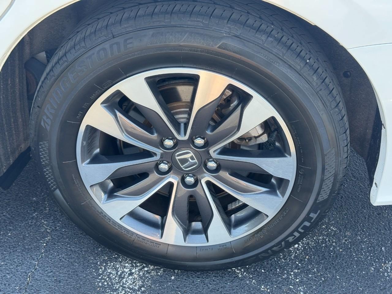 Used 2024 Honda Odyssey EX-L image 8