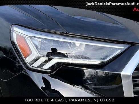 Used 2025 Audi Q3 2.0T Premium w/ Convenience Package image 21