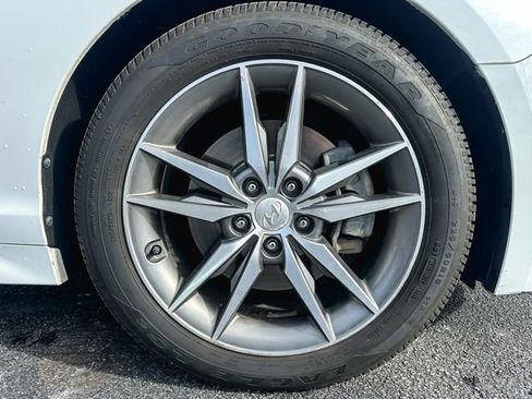 Used 2015 Hyundai Sonata Sport 2.0T w/ Option Group 07 image 11