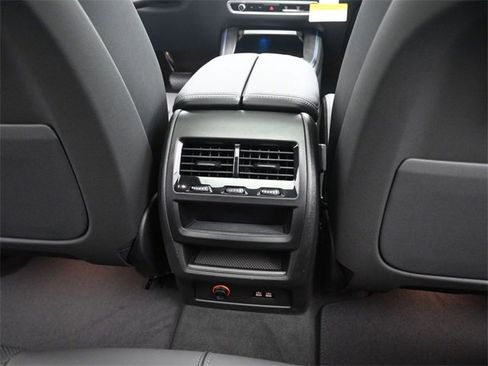 New 2025 BMW X5 xDrive50e image 27