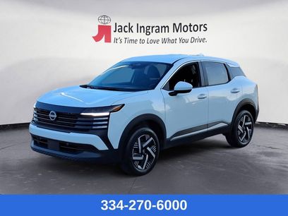 New 2025 Nissan Kicks SV