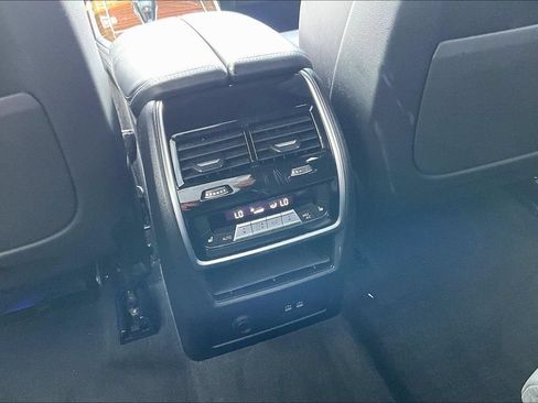 Used 2021 BMW X7 xDrive40i w/ M Sport Package AWD/4WD image 10