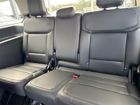 New 2025 Ford Expedition Active image 18