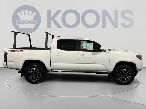 Used 2020 Toyota Tacoma TRD Sport AWD/4WD image 8