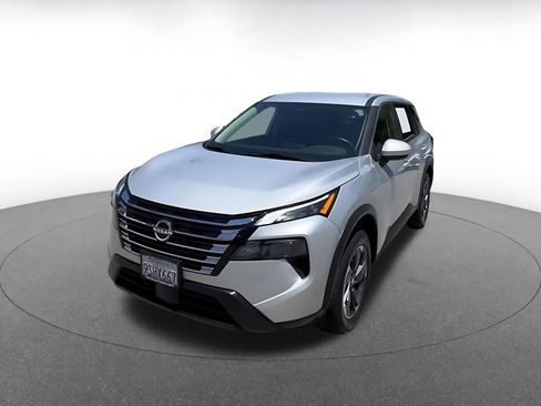 Used 2025 Nissan Rogue SV FWD image 7