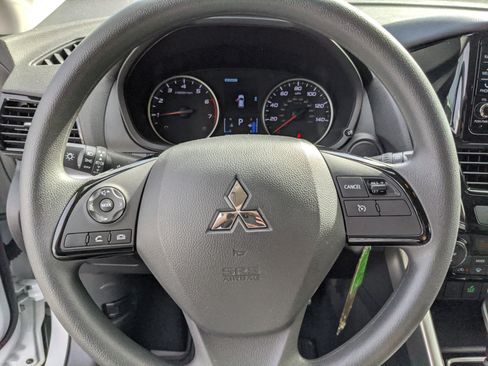 Used 2025 Mitsubishi Eclipse Cross ES image 26