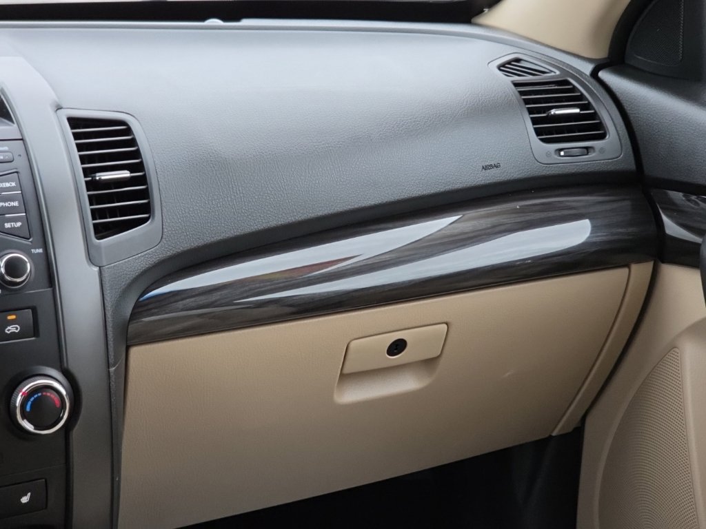 Used 2013 Kia Sorento LX w/ Convenience Pkg FWD image 25
