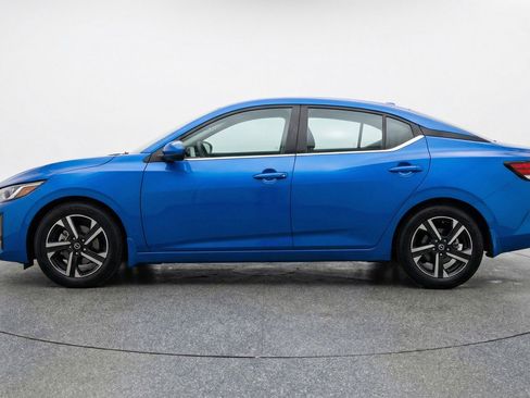 Used 2025 Nissan Sentra SV image 5