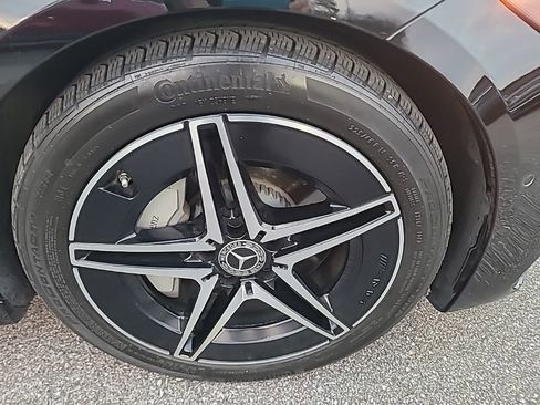 Certified 2025 Mercedes-Benz C 300 Sedan image 17