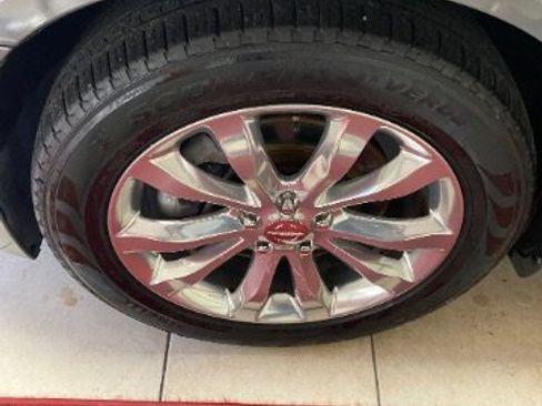 Used 2017 Chrysler 300 Limited w/ Value Package image 23