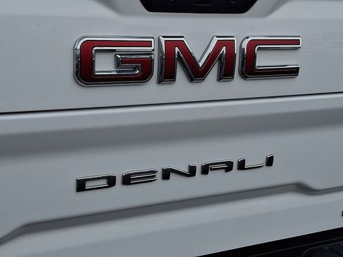 Used 2021 GMC Sierra 3500 Denali w/ Technology Package image 32