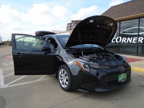 Used 2020 Toyota Corolla LE image 20
