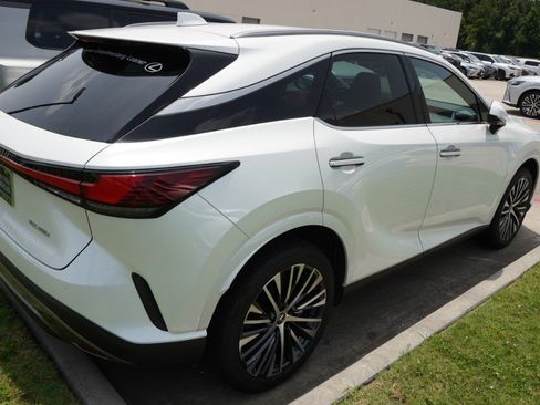Certified 2025 Lexus RX 350 Premium Plus w/ Accessory Package (Z1) FWD image 5