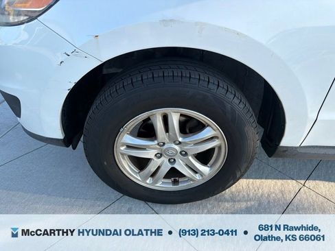 Used 2012 Hyundai Santa Fe GLS AWD/4WD image 16