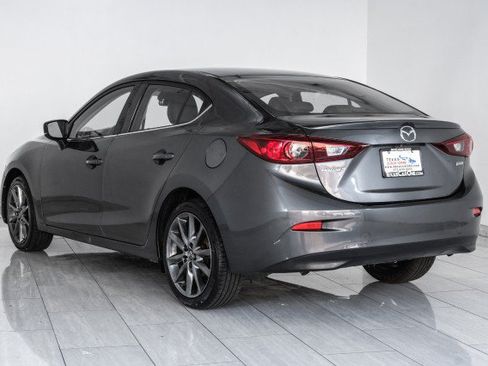 Used 2018 MAZDA MAZDA3 Touring FWD image 8